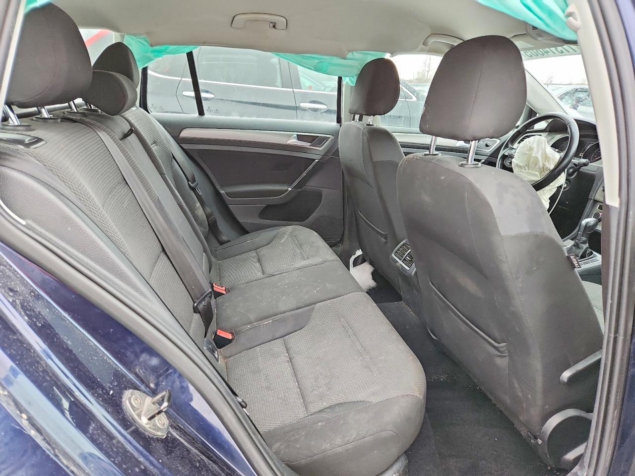 2015 Volkswagen Golf Sportwagen S - zdjęcie 10