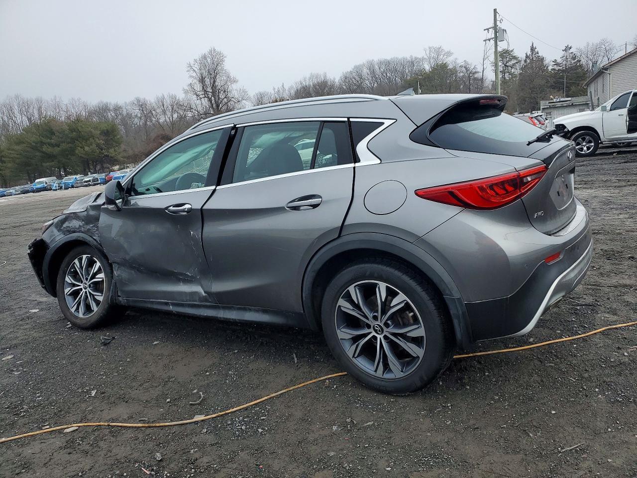 2017 Infiniti Qx30 Premium - zdjęcie 2