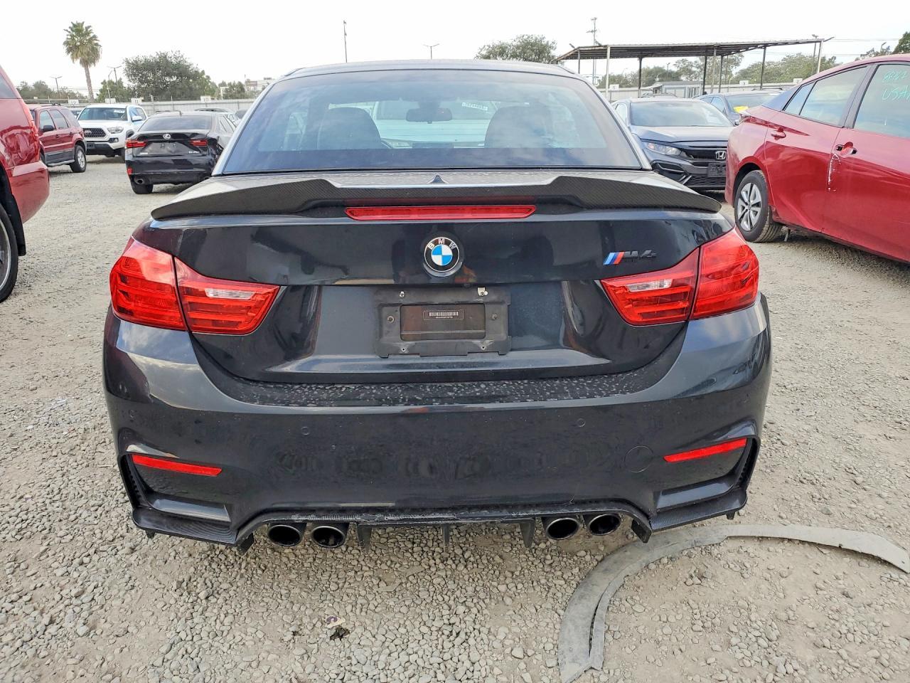 2015 BMW M4 - zdjęcie 6