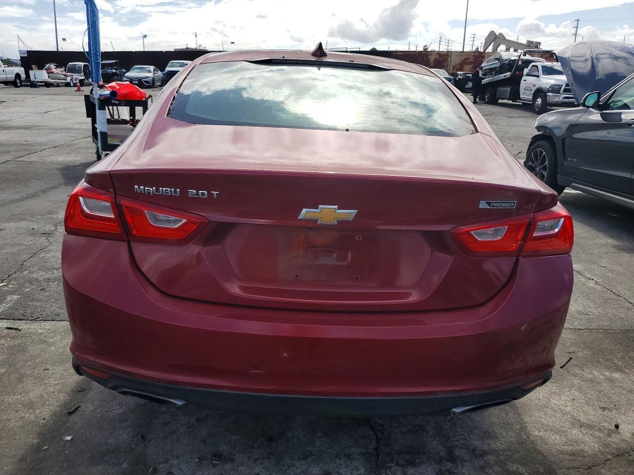 2017 Chevrolet Malibu Premier - zdjęcie 6