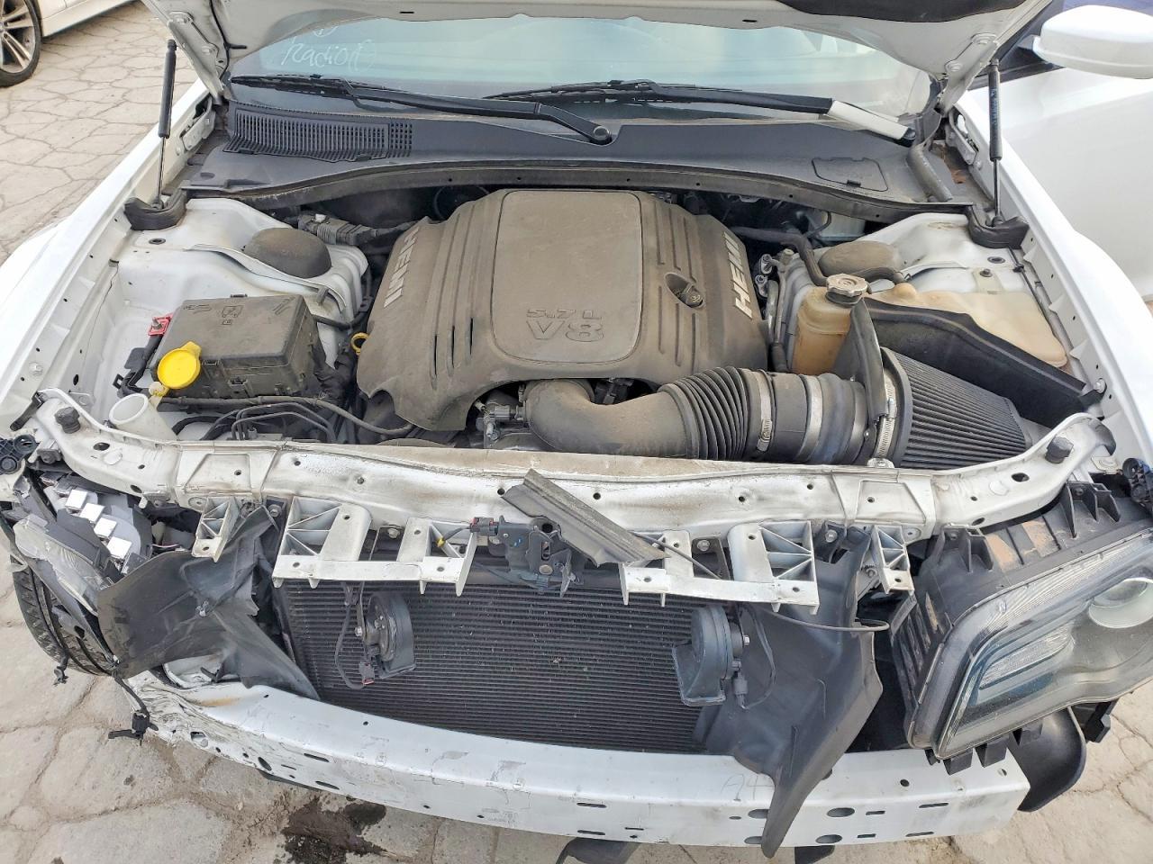 2020 Chrysler 300 S - zdjęcie 11