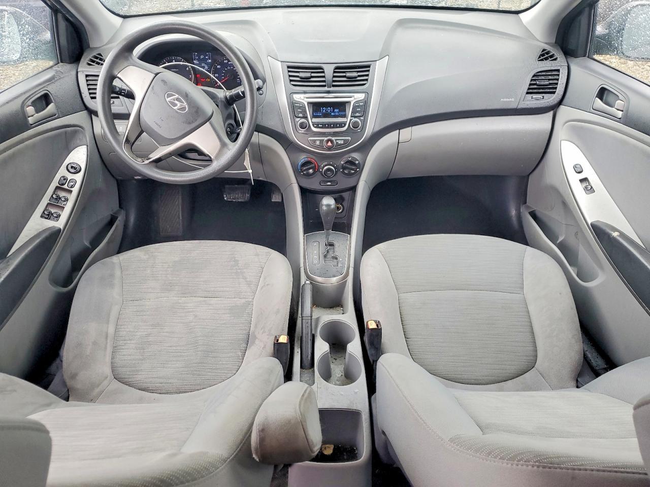 2016 Hyundai Accent Se - zdjęcie 8