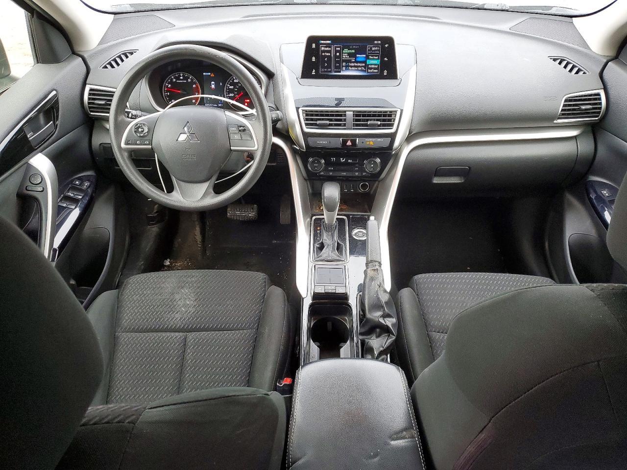 2019 Mitsubishi Eclipse Cross Le - zdjęcie 8
