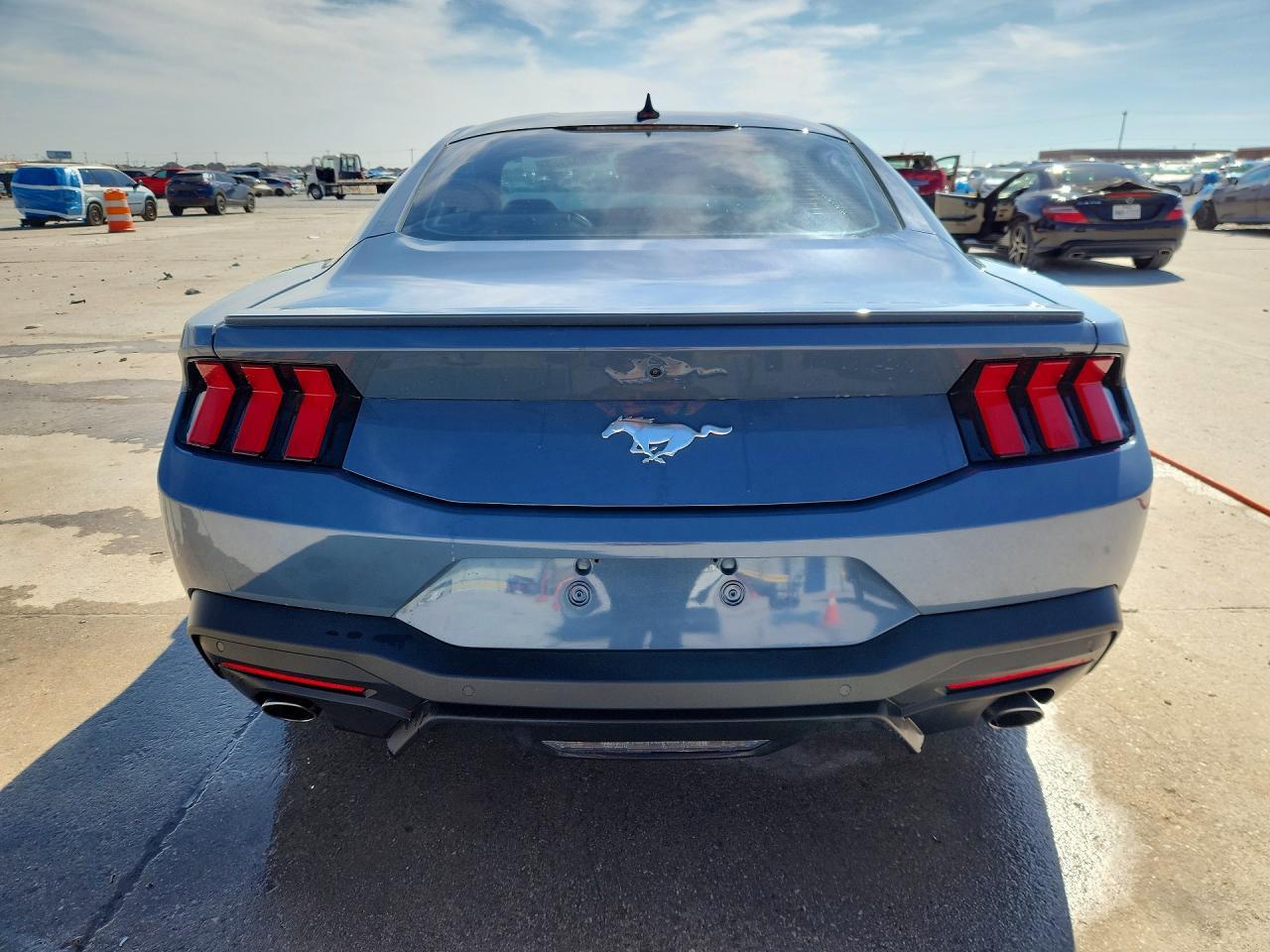 2024 Ford Mustang - zdjęcie 6