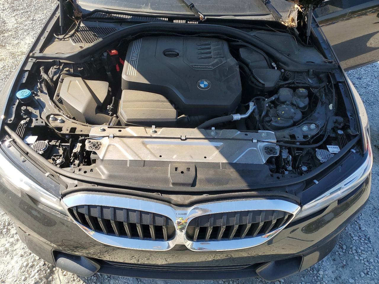 2021 BMW 330I - zdjęcie 11