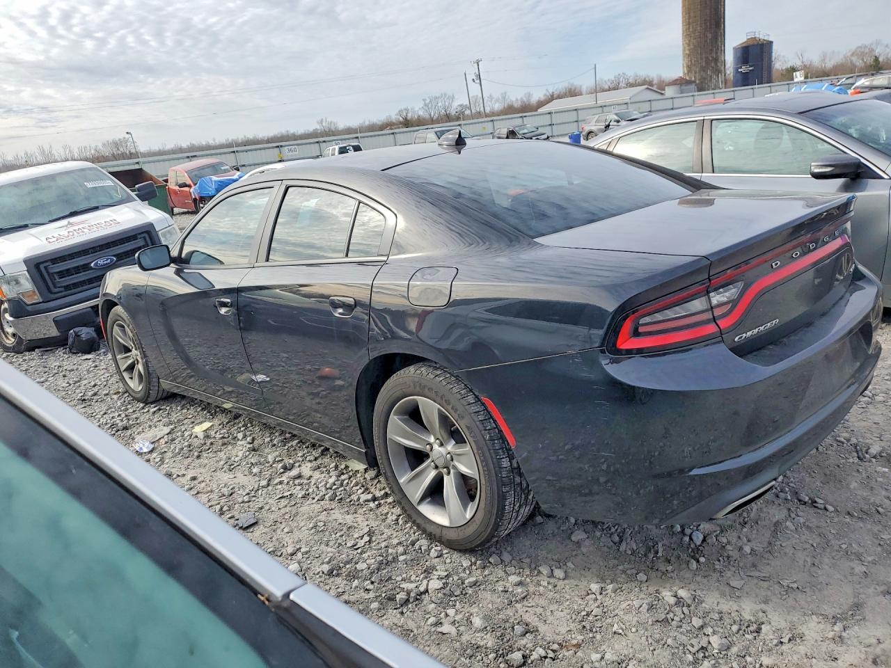 2016 Dodge Charger Sxt - zdjęcie 2