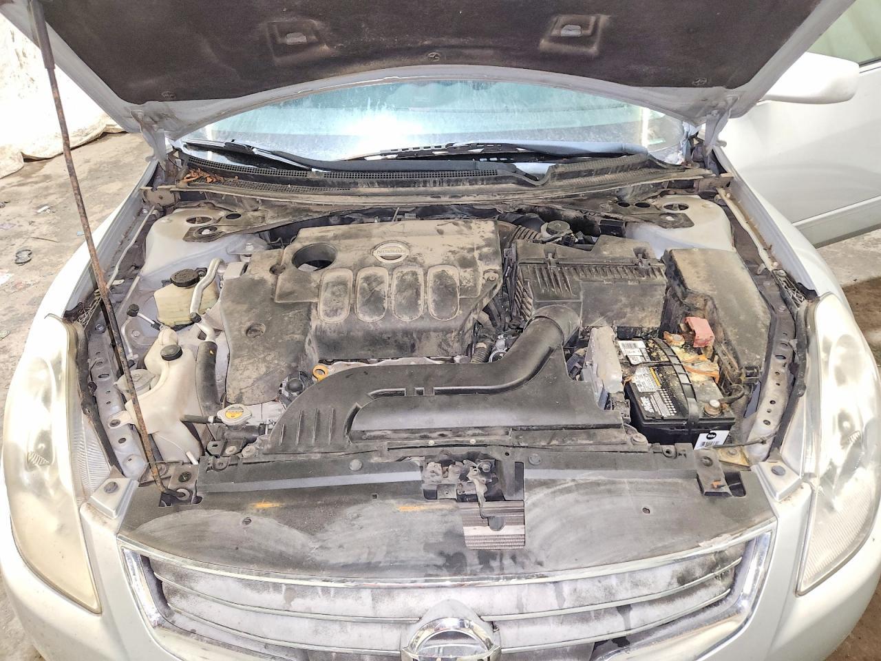 2013 Nissan Altima Base - zdjęcie 11
