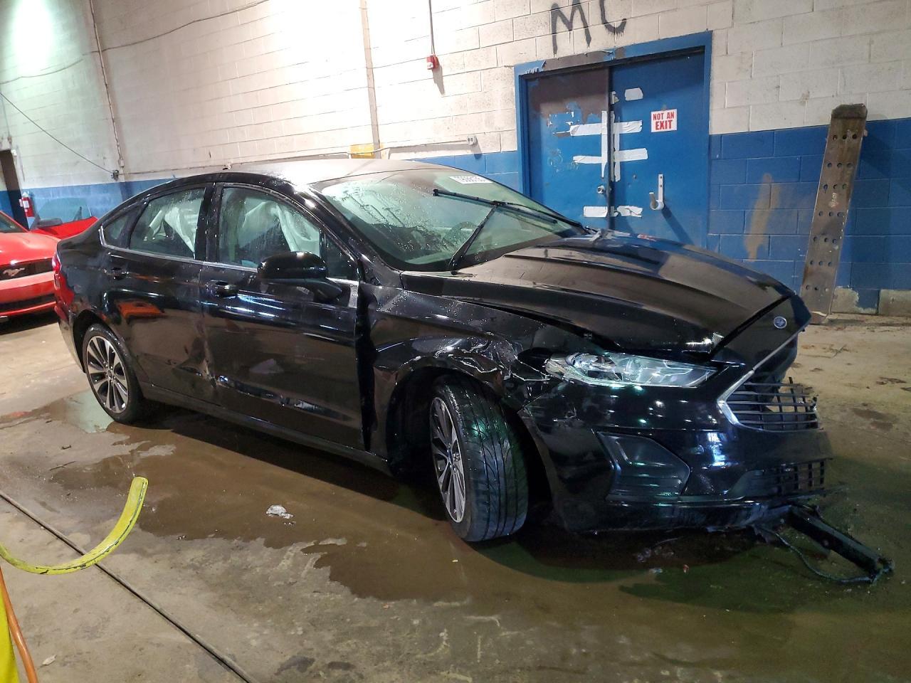 2020 Ford Fusion Se - zdjęcie 4