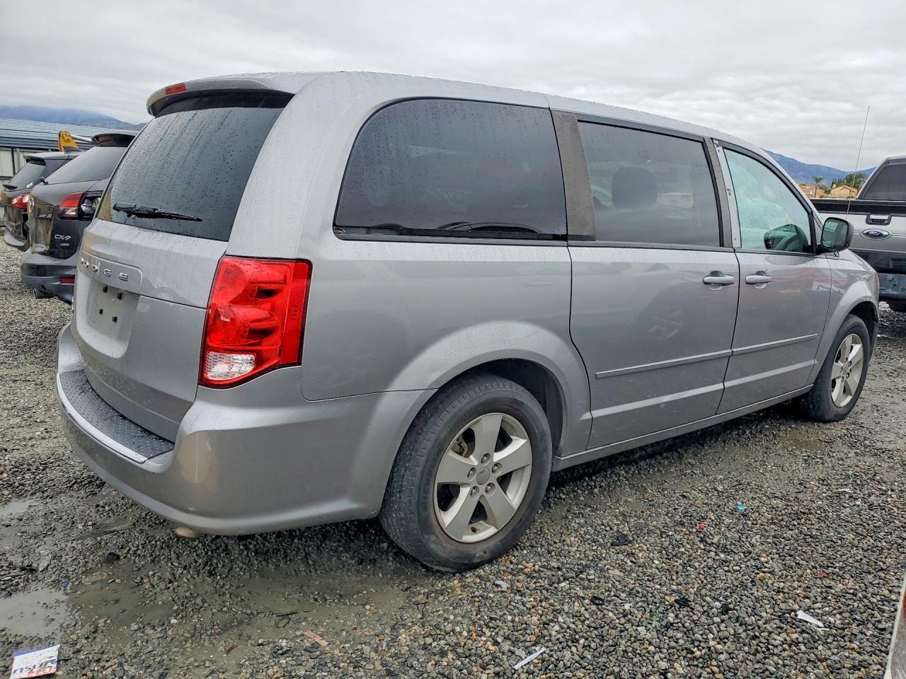2016 Dodge Grand Caravan Se - zdjęcie 3