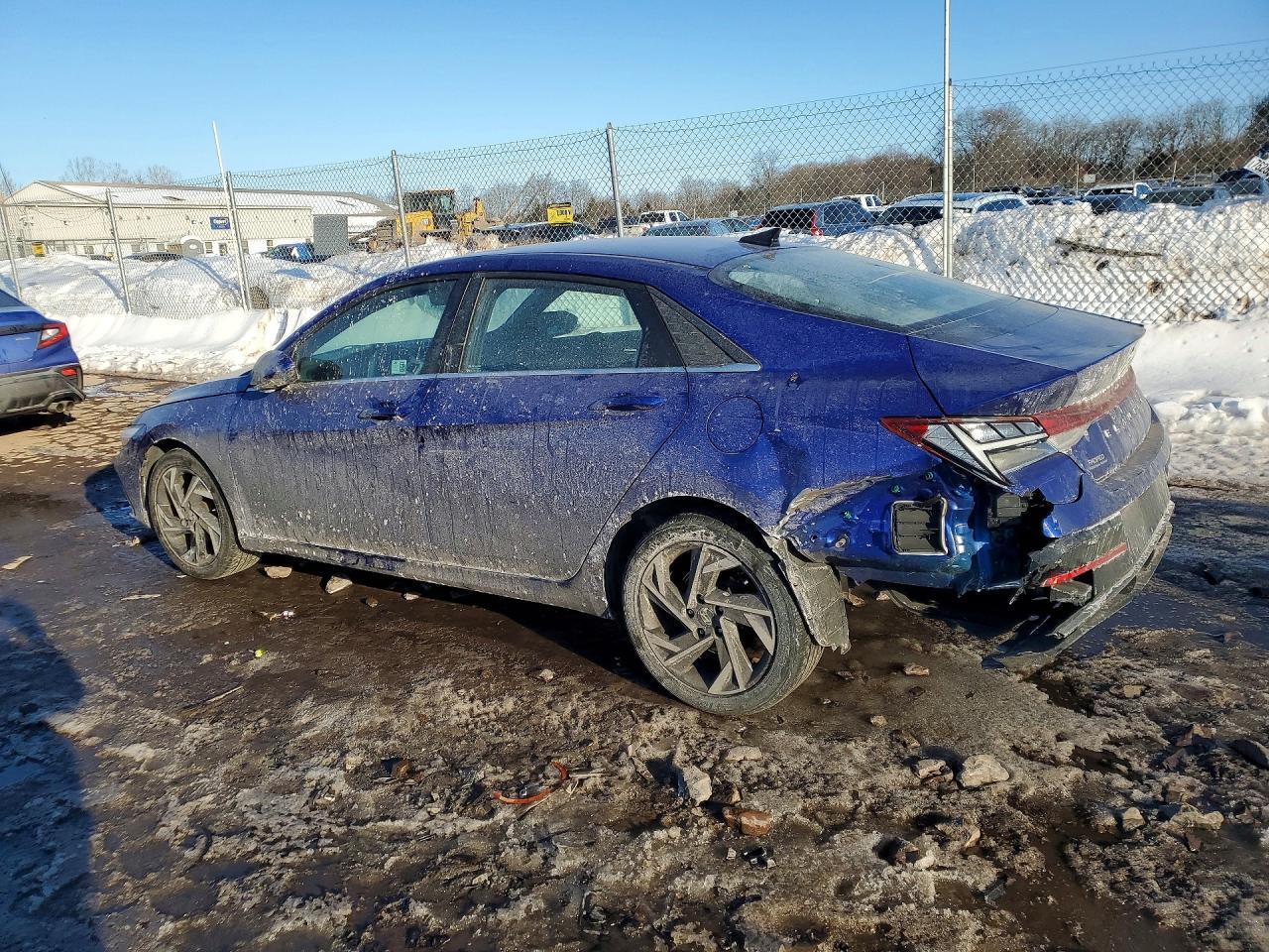 2024 Hyundai Elantra Sel - zdjęcie 2