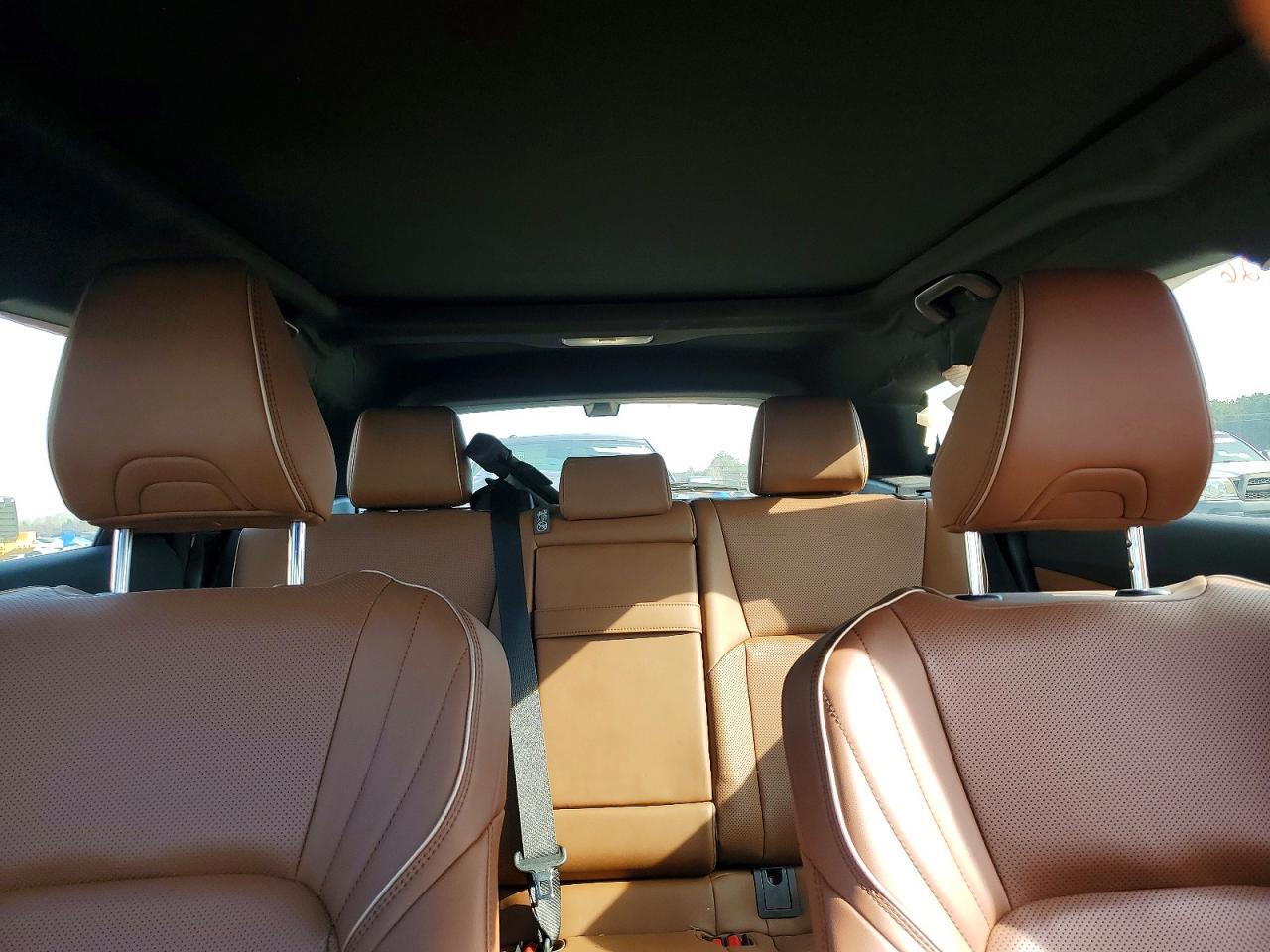 2025 Toyota Crown Signia Xle - zdjęcie 10