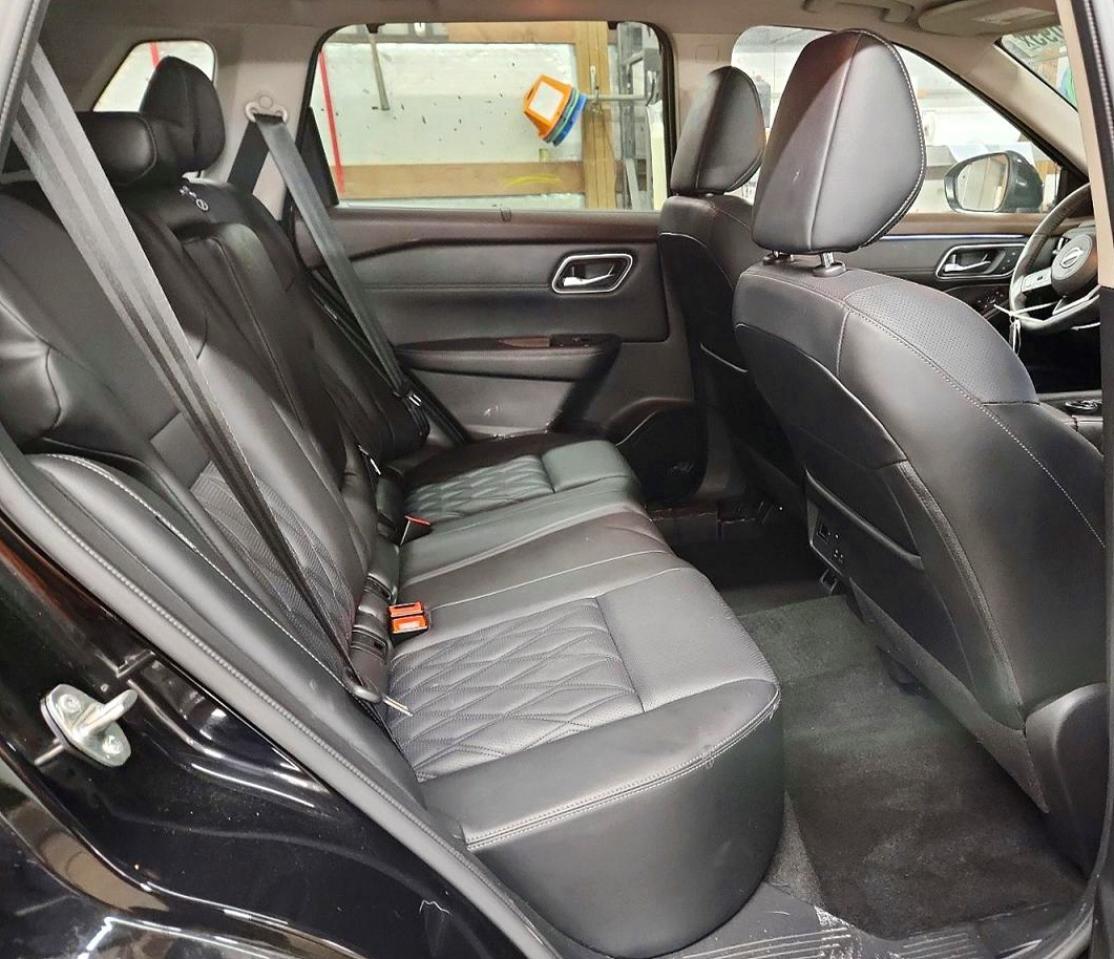 2023 Nissan Rogue Platinum - zdjęcie 11