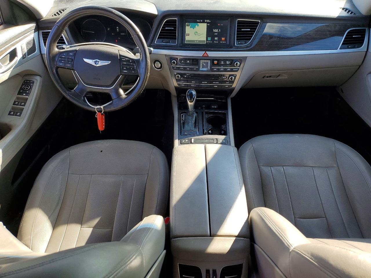 2015 Hyundai Genesis 3.8L - zdjęcie 8