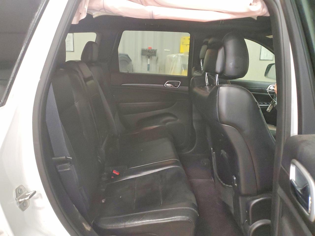 2015 Jeep Grand Cherokee Laredo - zdjęcie 11