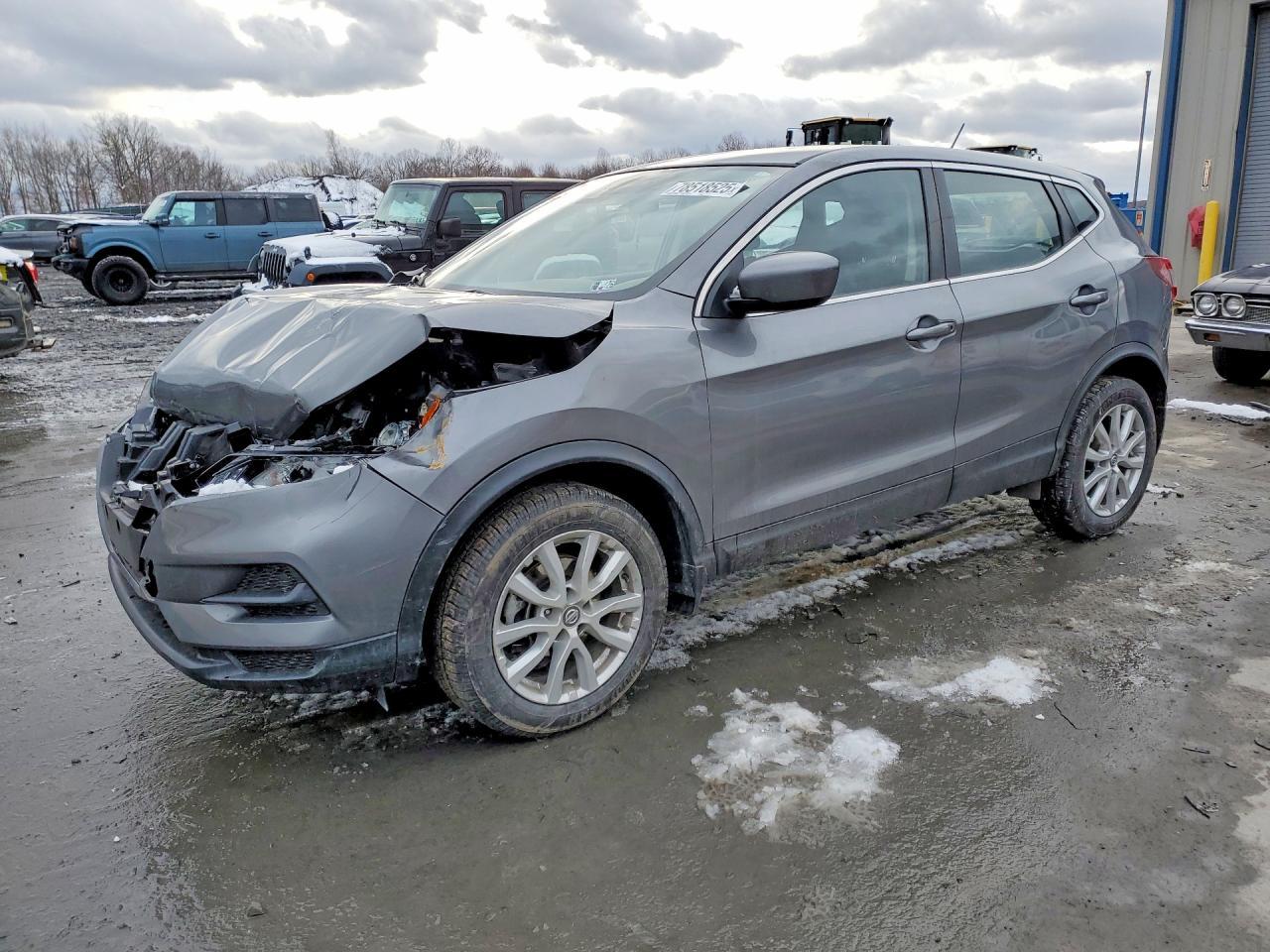 2022 Nissan Rogue Sport S - zdjęcie główne