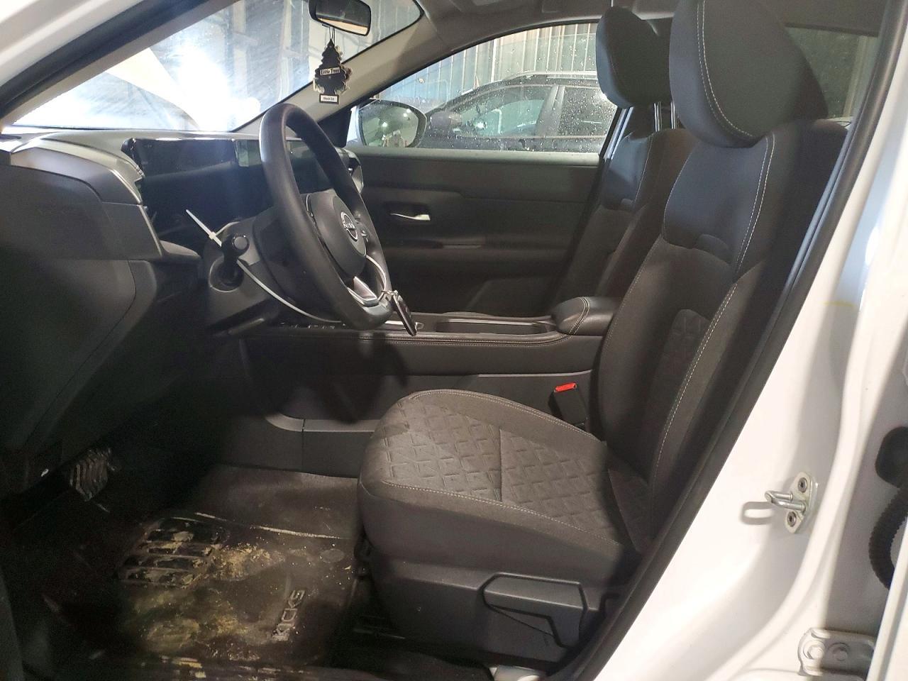 2025 Nissan Kicks Sv - zdjęcie 7