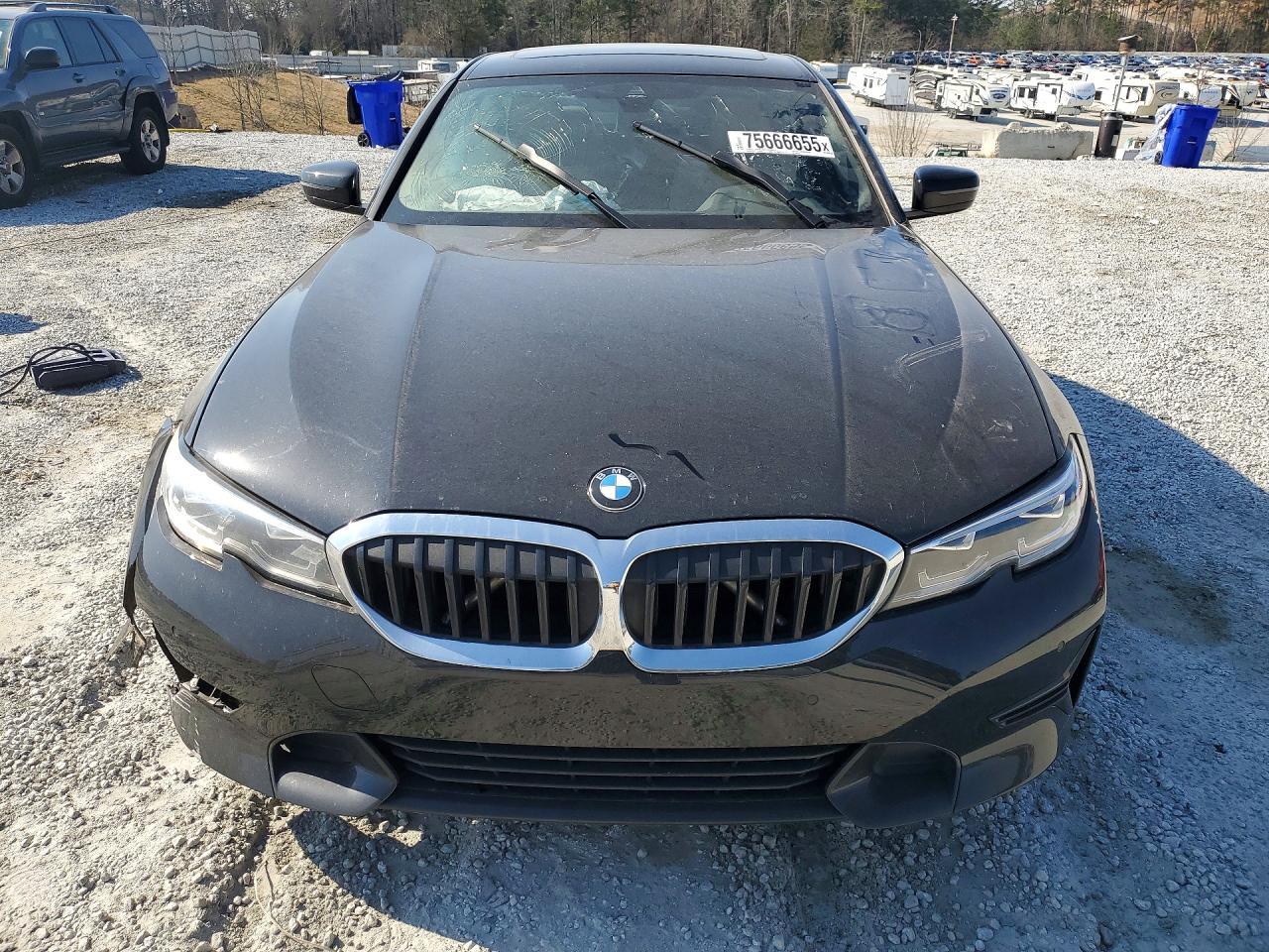 2021 BMW 330I - zdjęcie 5