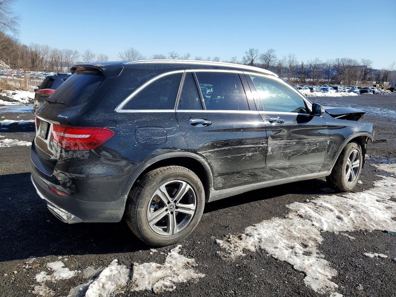 2019 Mercedes-Benz Glc 300 4Matic - zdjęcie 3