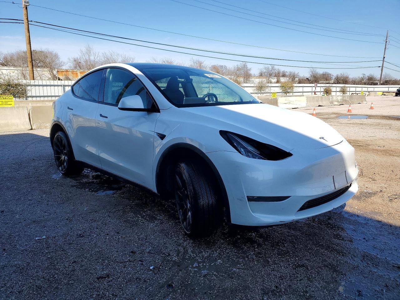 2023 Tesla Model Y - zdjęcie 4
