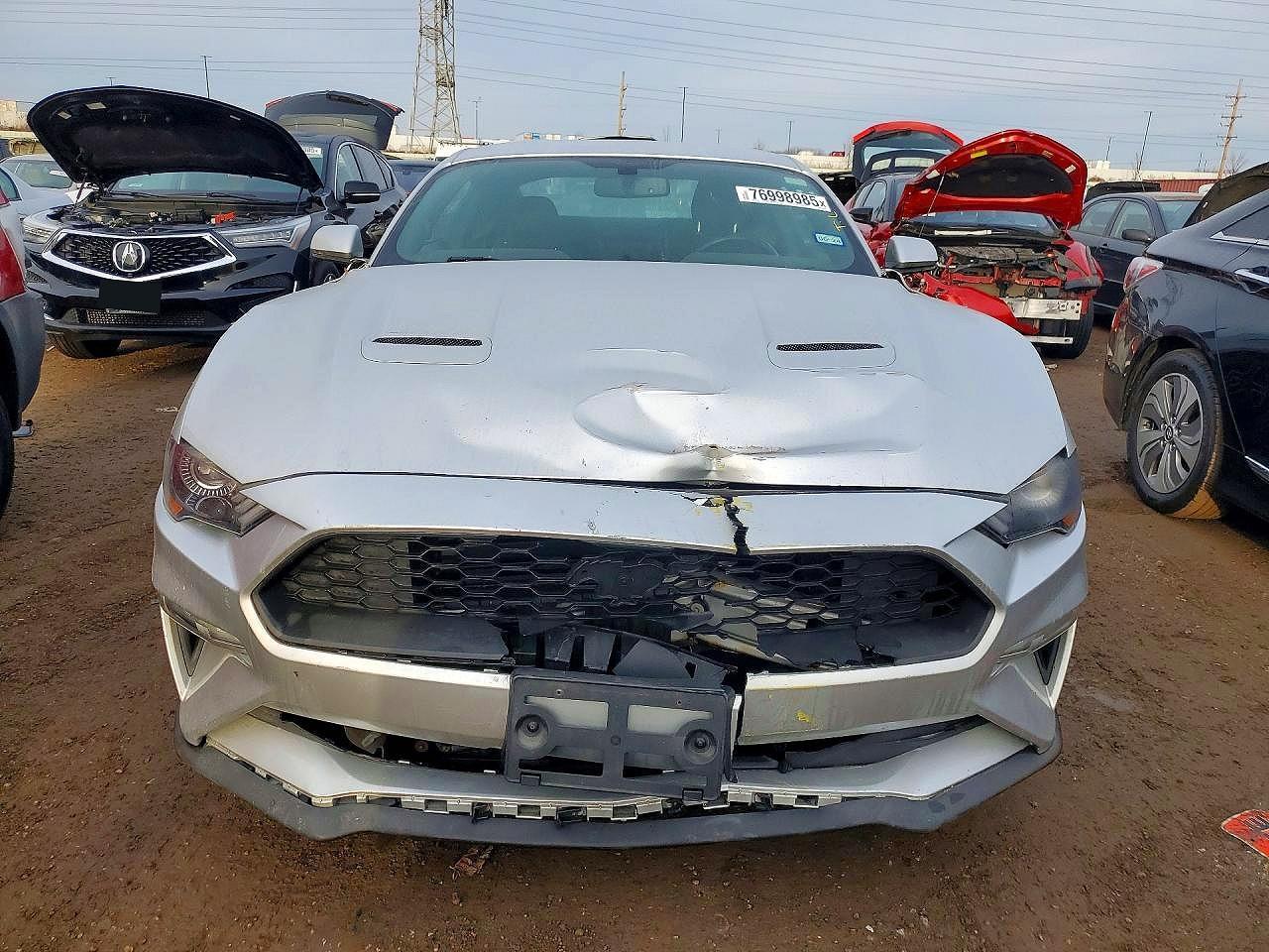 2018 Ford Mustang - zdjęcie 5