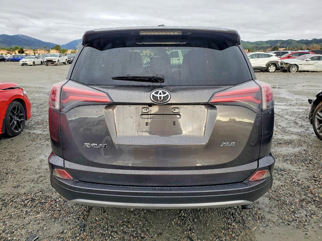 2017 Toyota Rav4 Xle - zdjęcie 6
