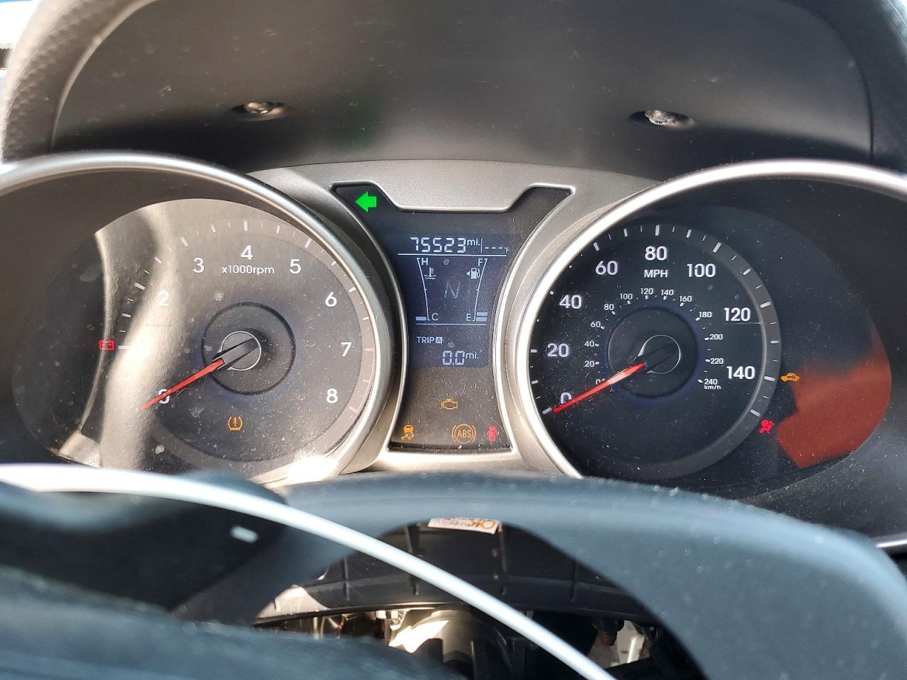 2016 Hyundai Veloster - zdjęcie 9