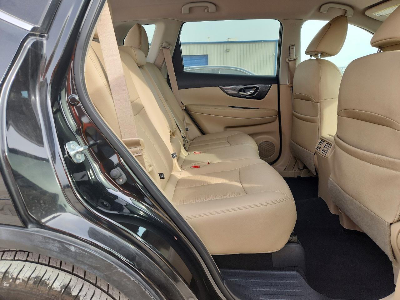 2016 Nissan Rogue Sl - zdjęcie 11