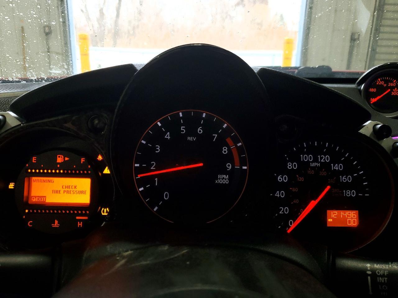 2015 Nissan 370Z Touring - zdjęcie 9