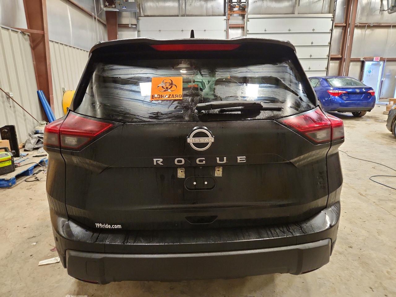 2024 Nissan Rogue S - zdjęcie 6