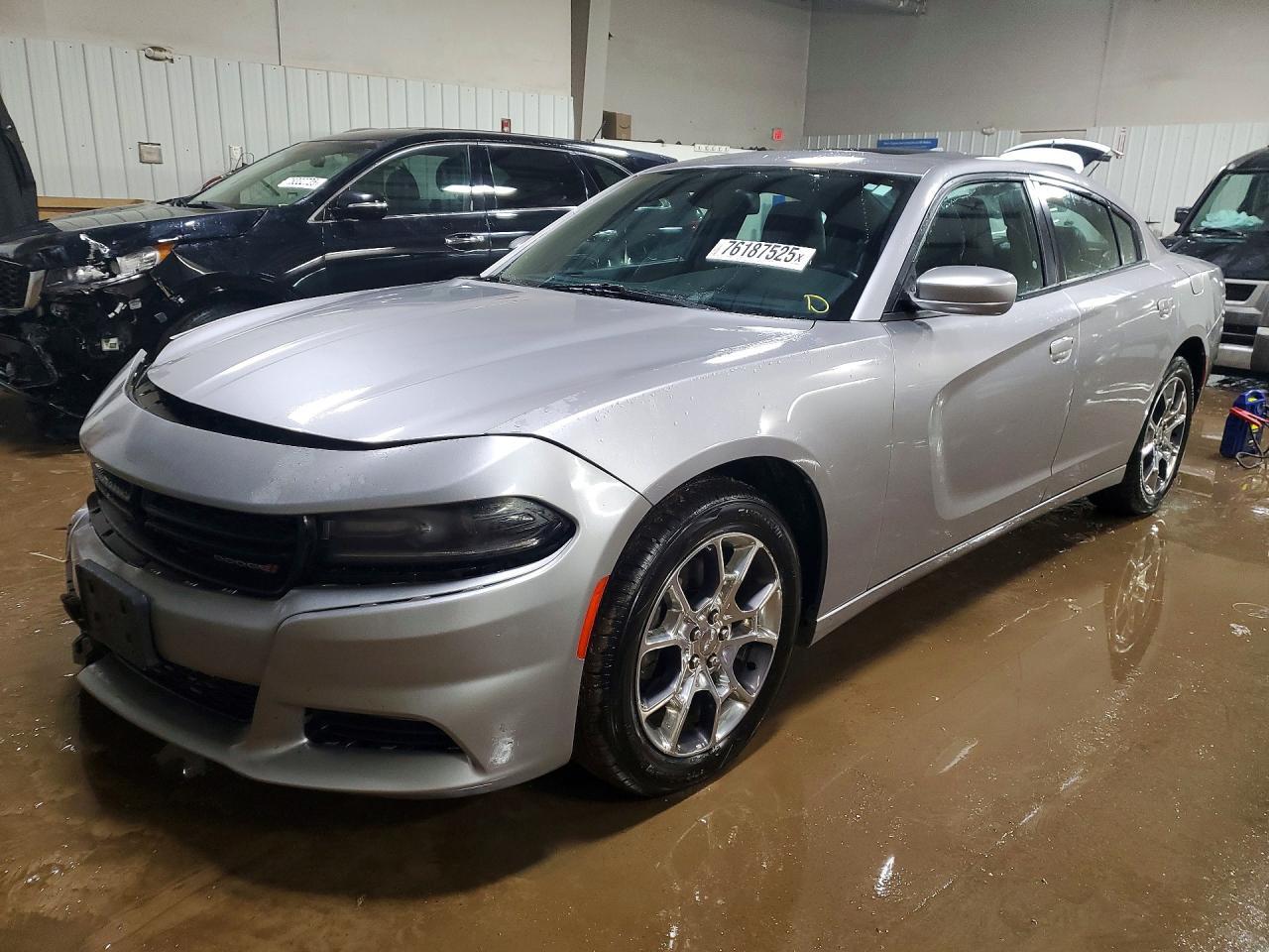 2016 Dodge Charger Sxt - zdjęcie główne