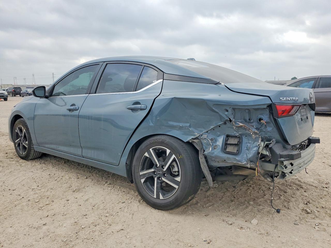 2024 Nissan Sentra Sv - zdjęcie 2