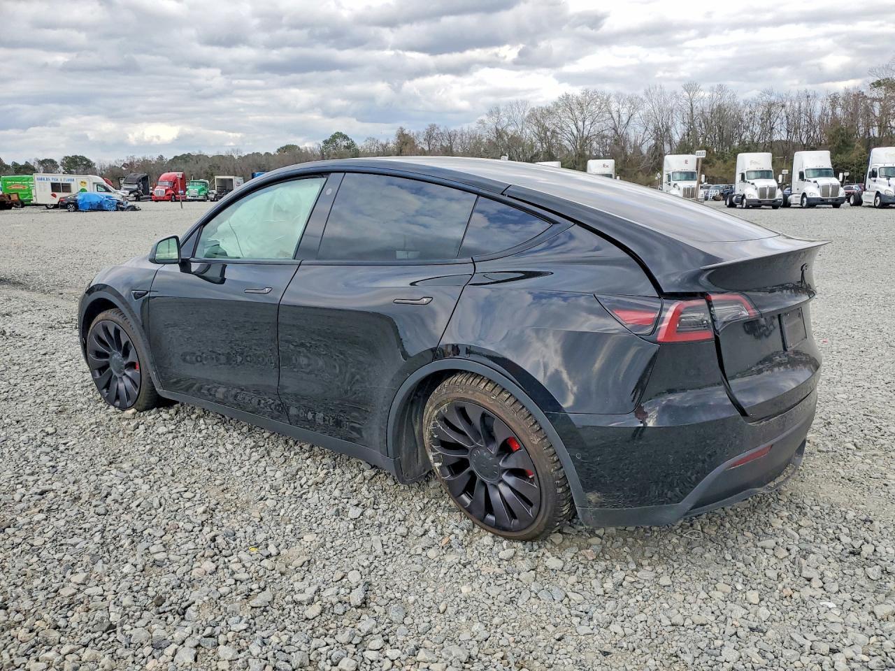 2021 Tesla Model Y - zdjęcie 2