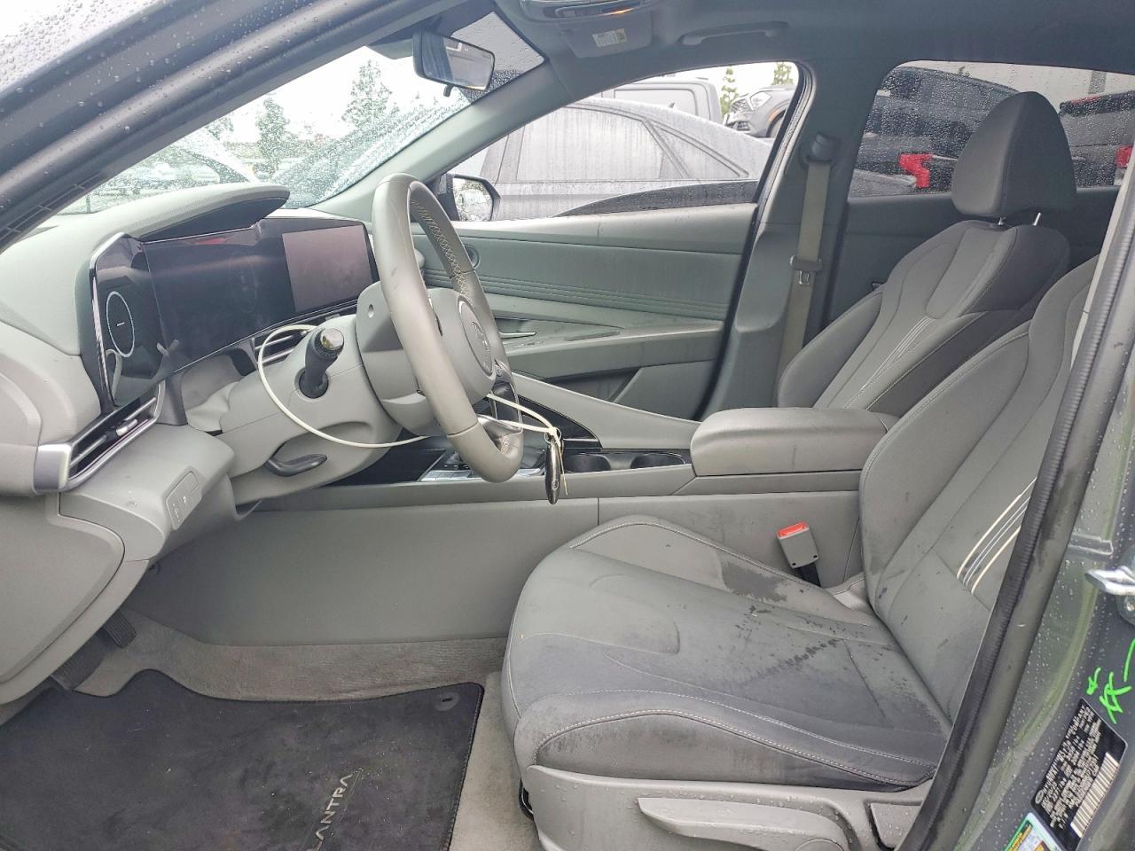 2024 Hyundai Elantra Sel - zdjęcie 7