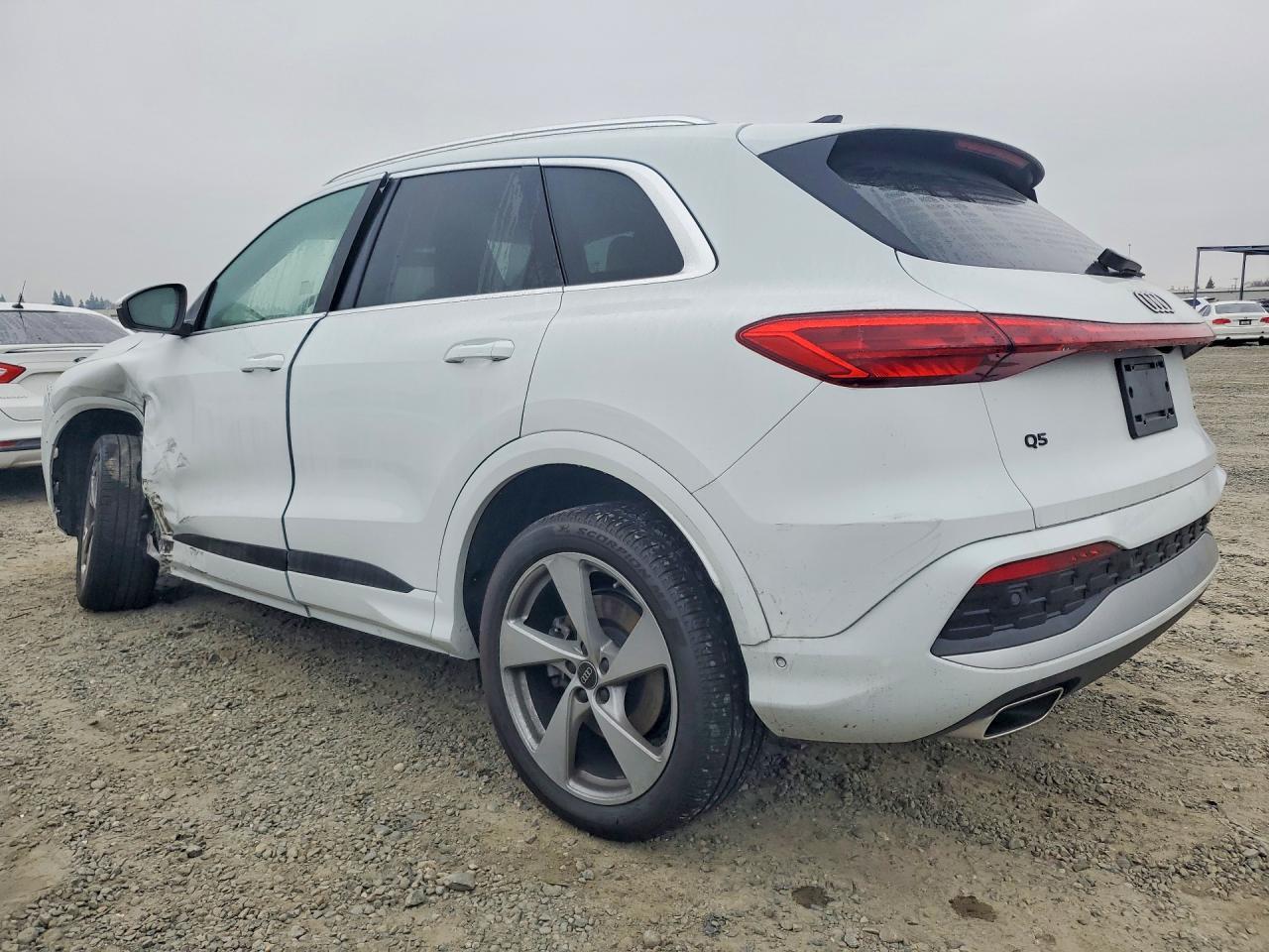2025 Audi Q5 Premium Plus - zdjęcie 2