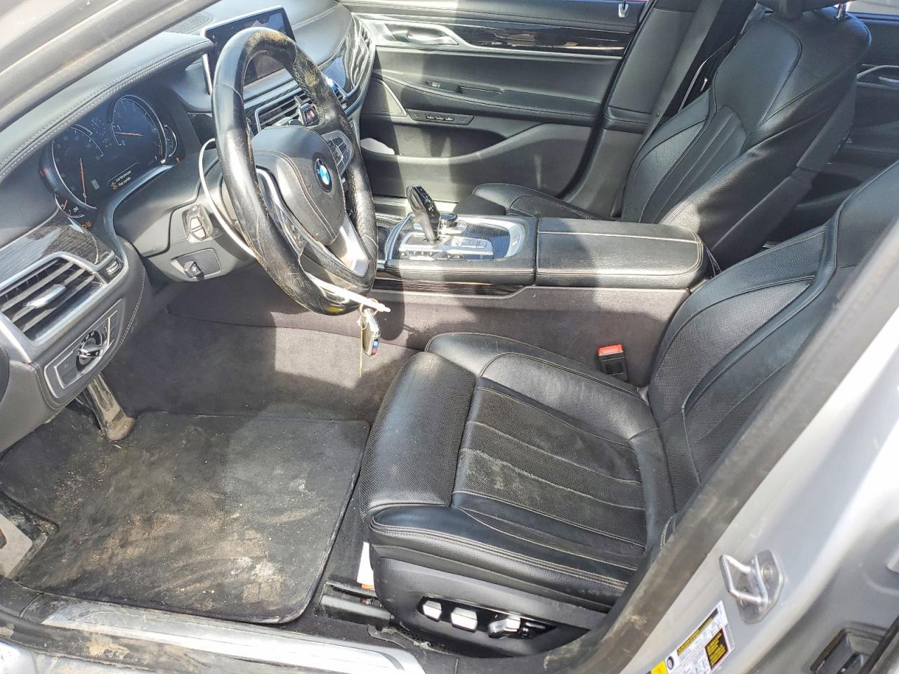 2019 BMW 740 I - zdjęcie 7