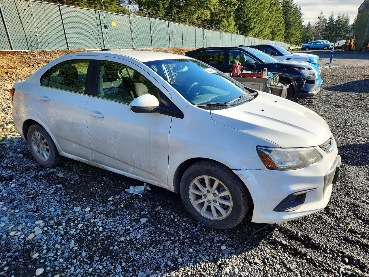 2017 Chevrolet Sonic Lt - zdjęcie 4