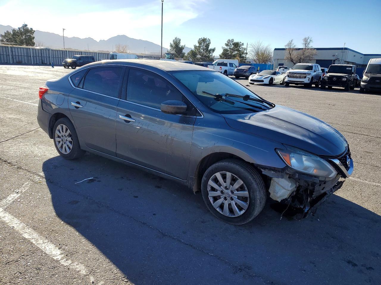 2016 Nissan Sentra S - zdjęcie 4