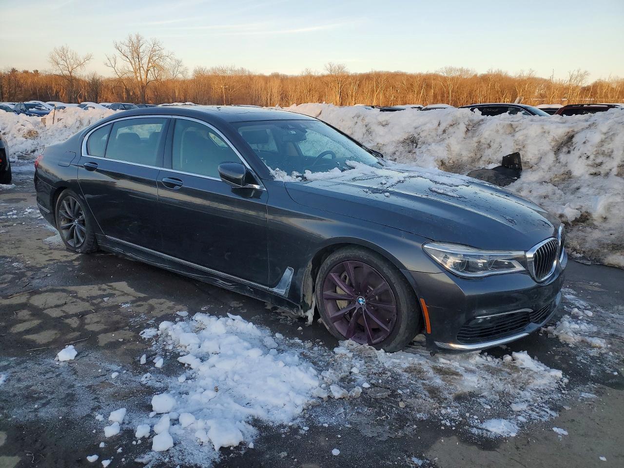 2018 BMW 750 Xi - zdjęcie 4