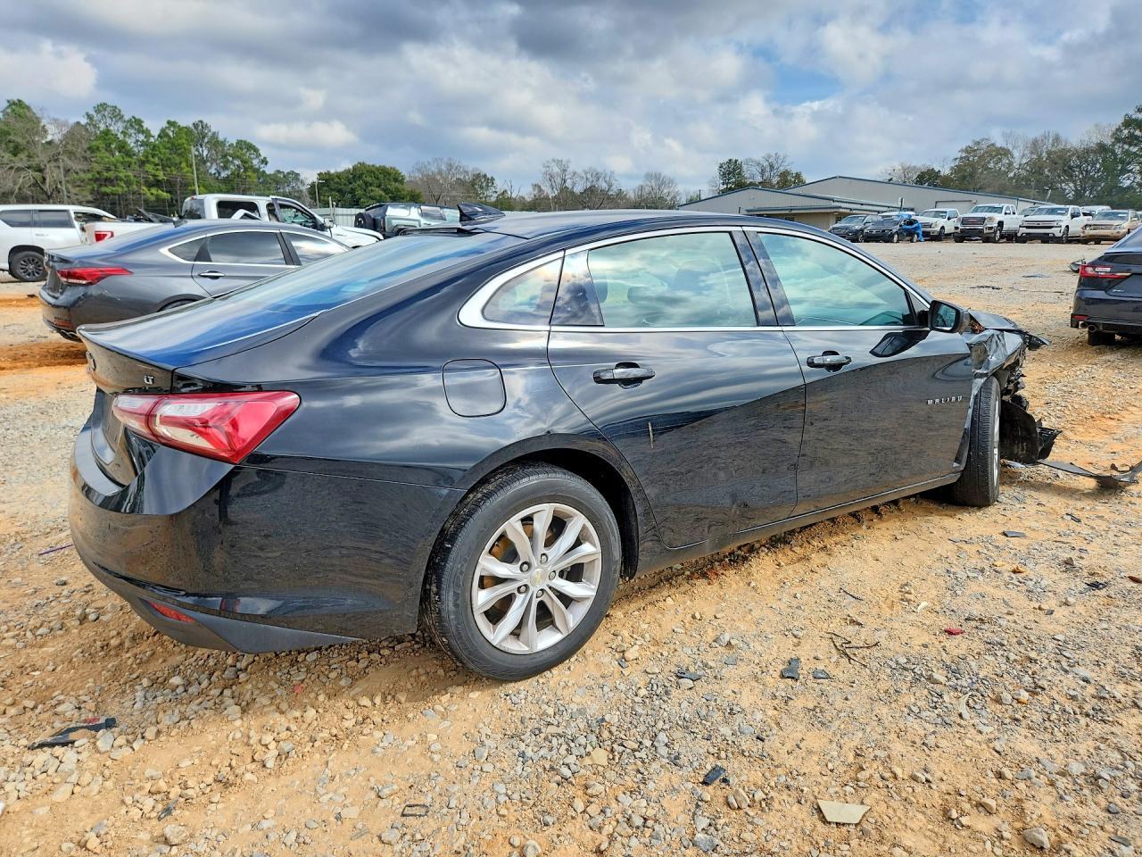 2020 Chevrolet Malibu - zdjęcie 3