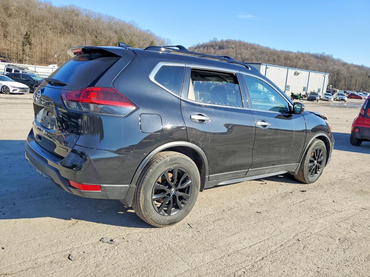 2018 Nissan Rogue Sv - zdjęcie 3