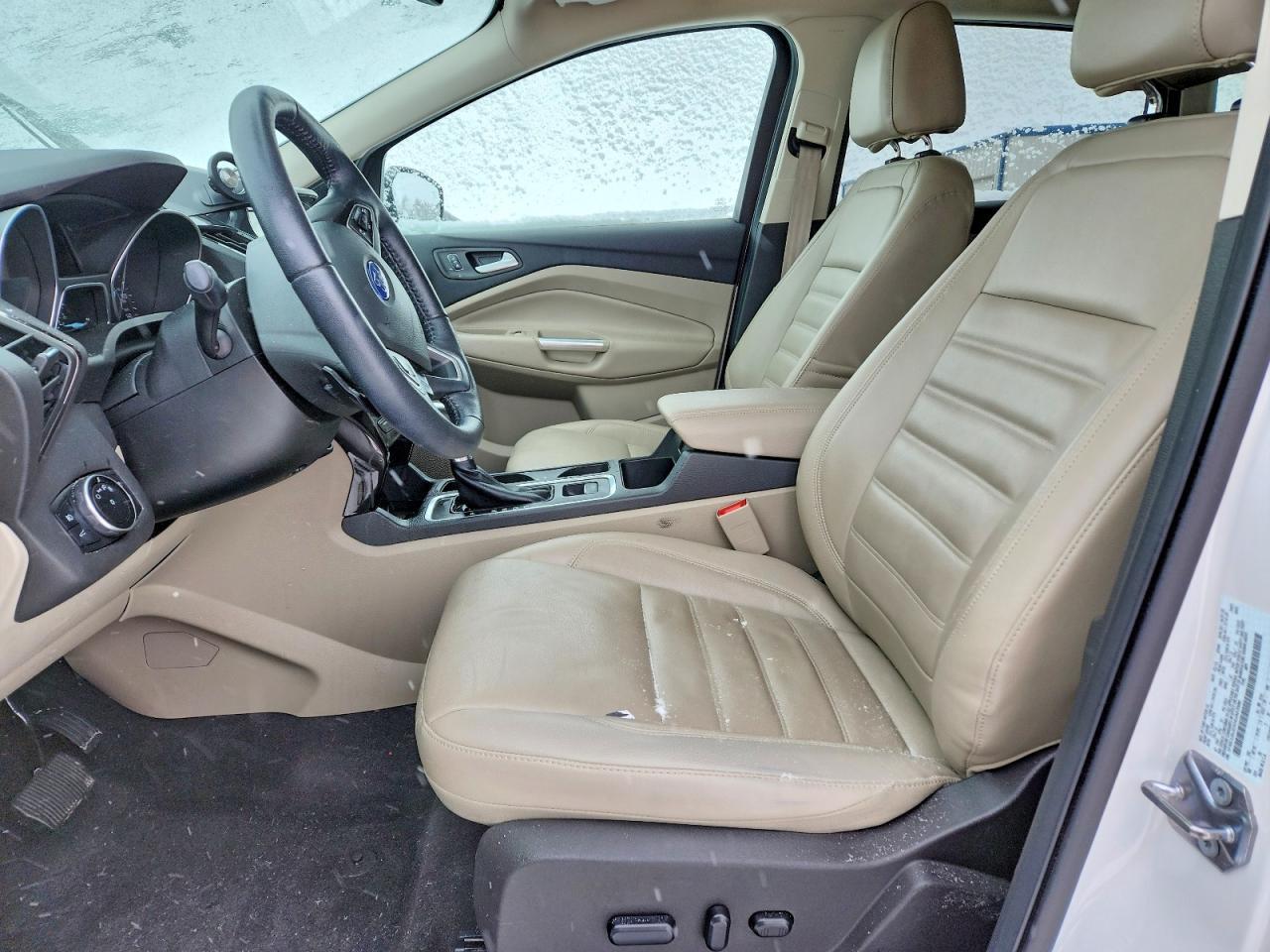 2017 Ford Escape Titanium - zdjęcie 7