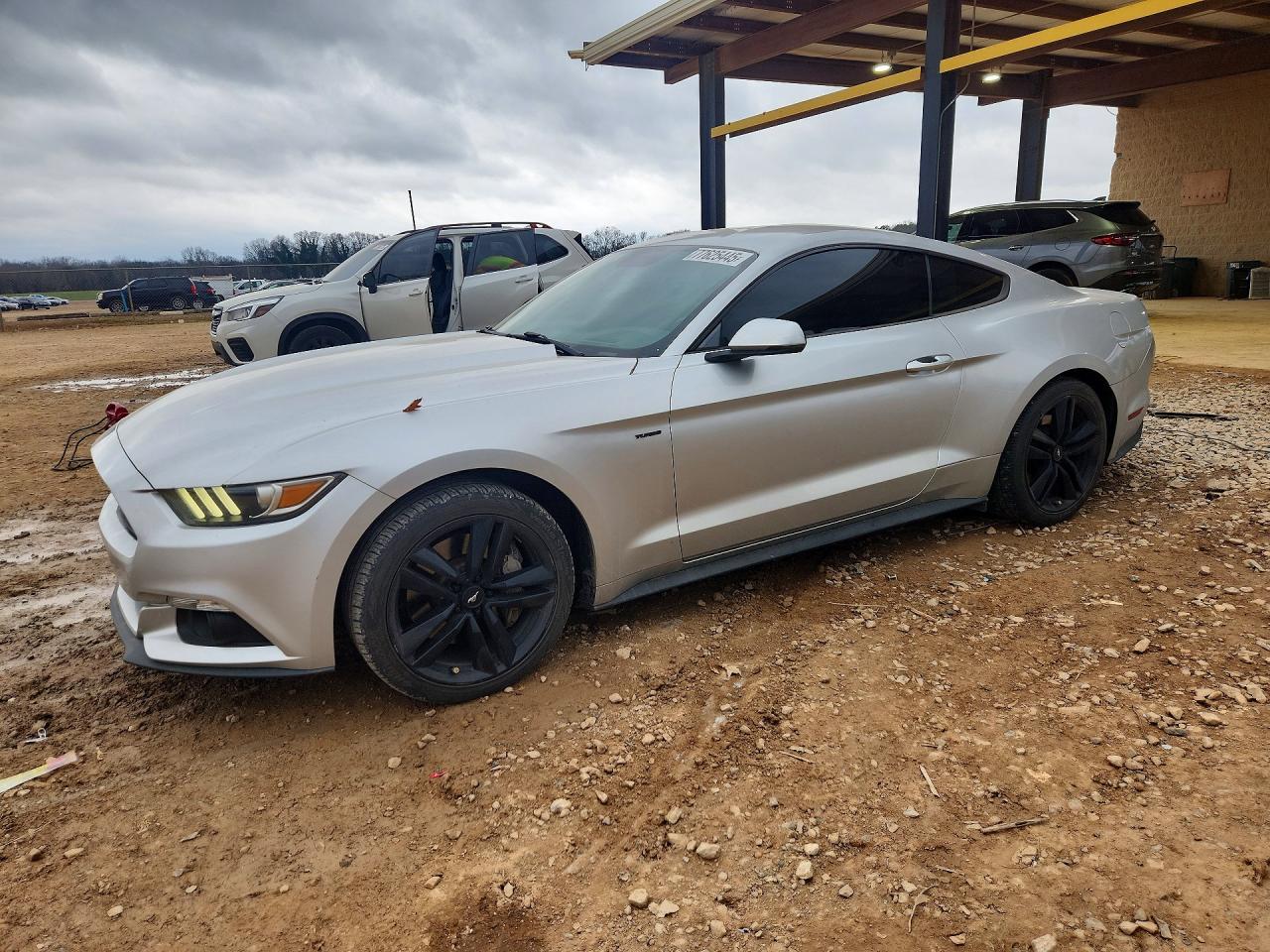 2015 Ford Mustang - zdjęcie główne