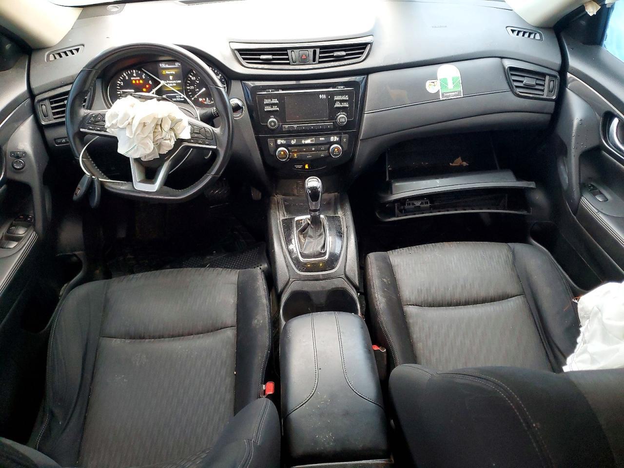 2017 Nissan Rogue - zdjęcie 8