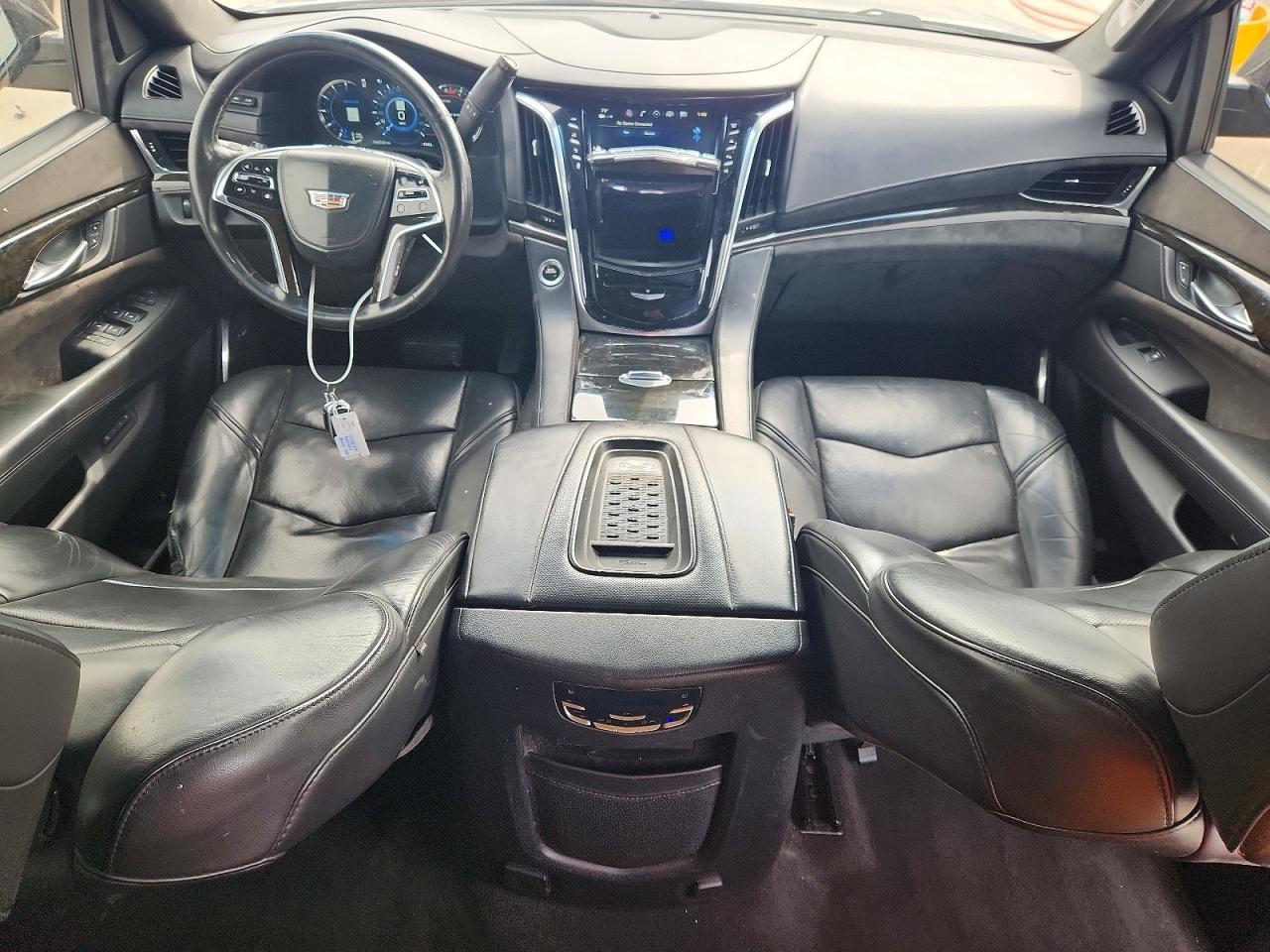 2017 Cadillac Escalade Platinum - zdjęcie 8