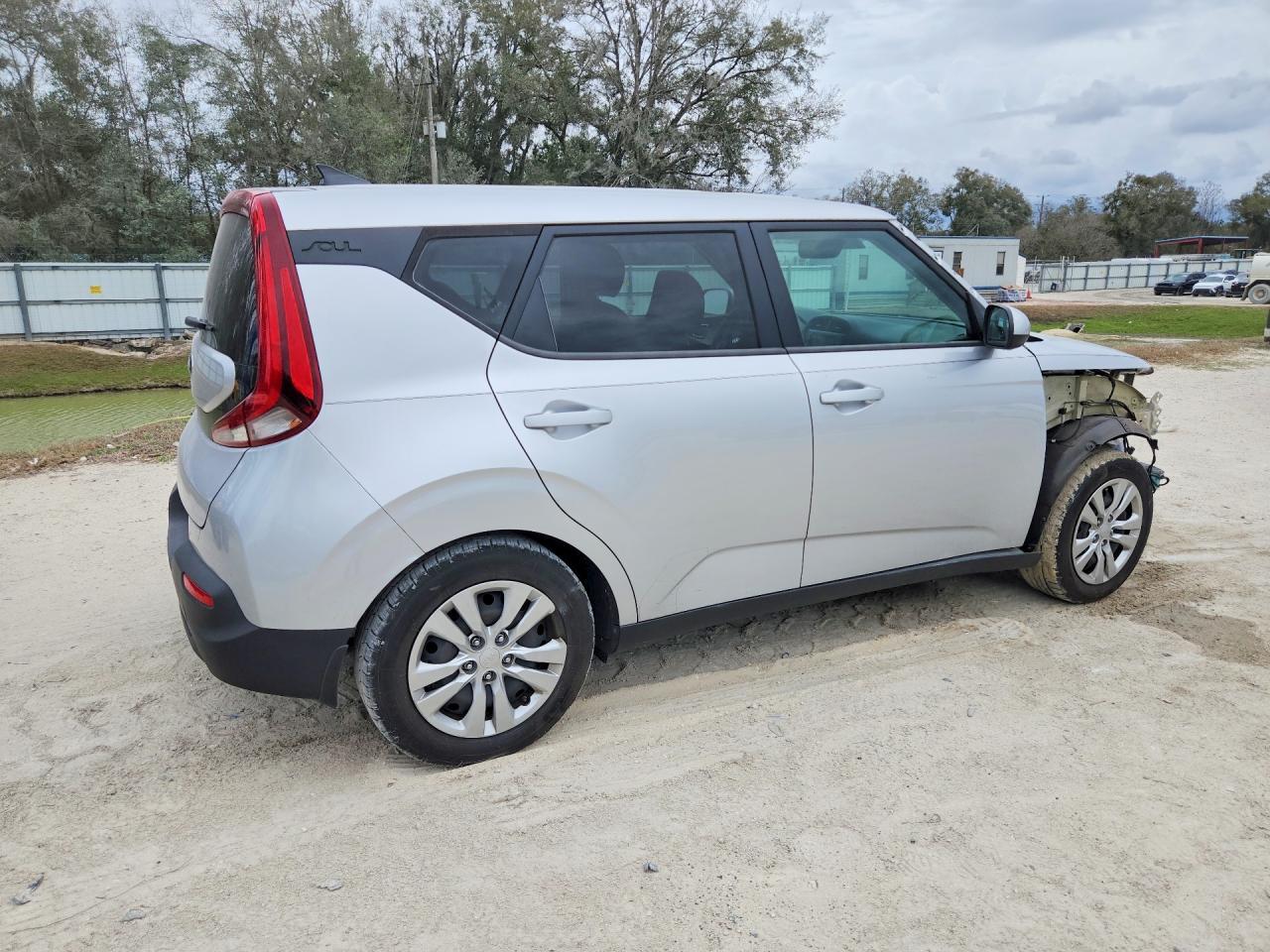 2020 Kia Soul Lx - zdjęcie 3