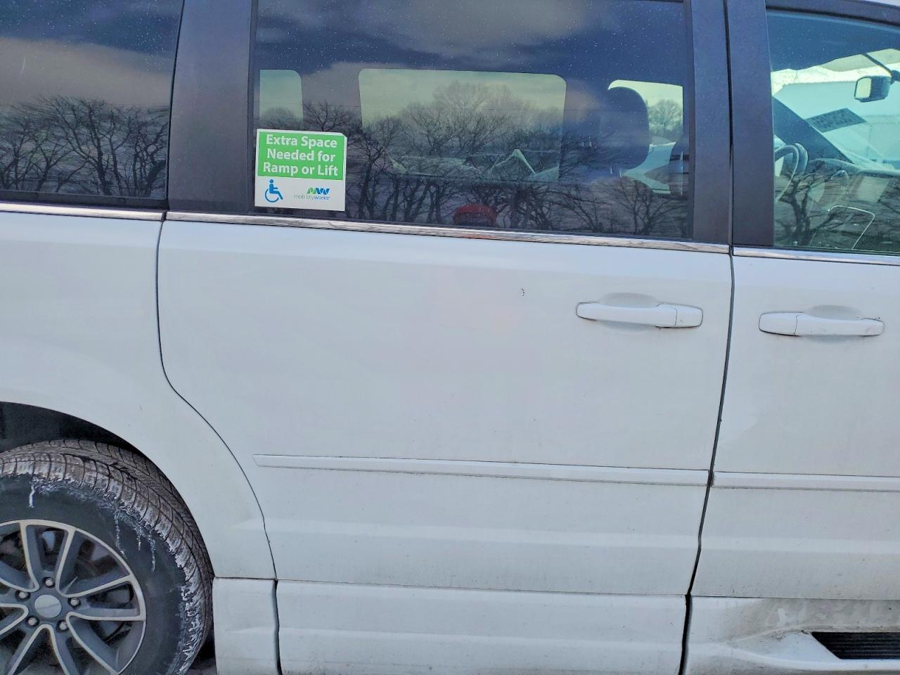 2017 Dodge Grand Caravan Sxt - zdjęcie 11