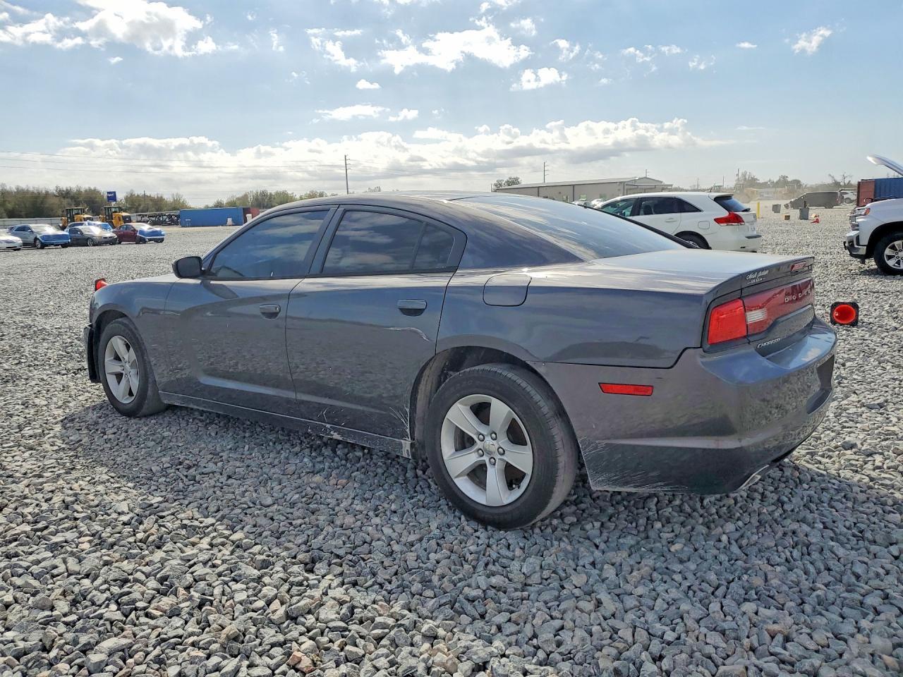 2014 Dodge Charger Se - zdjęcie 2