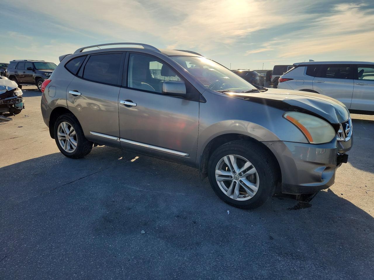 2013 Nissan Rogue S - zdjęcie 4