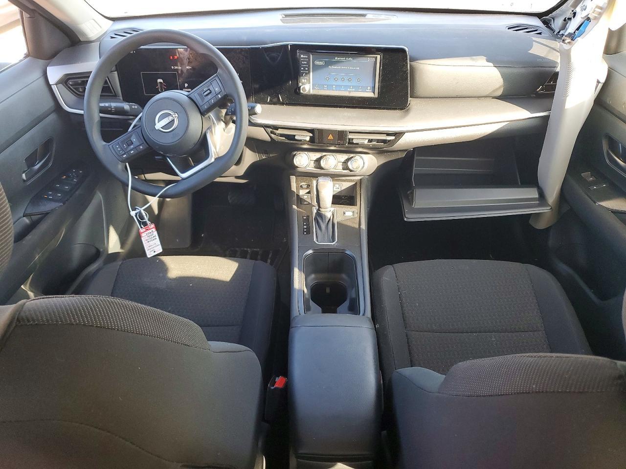 2025 Nissan Kicks S - zdjęcie 8