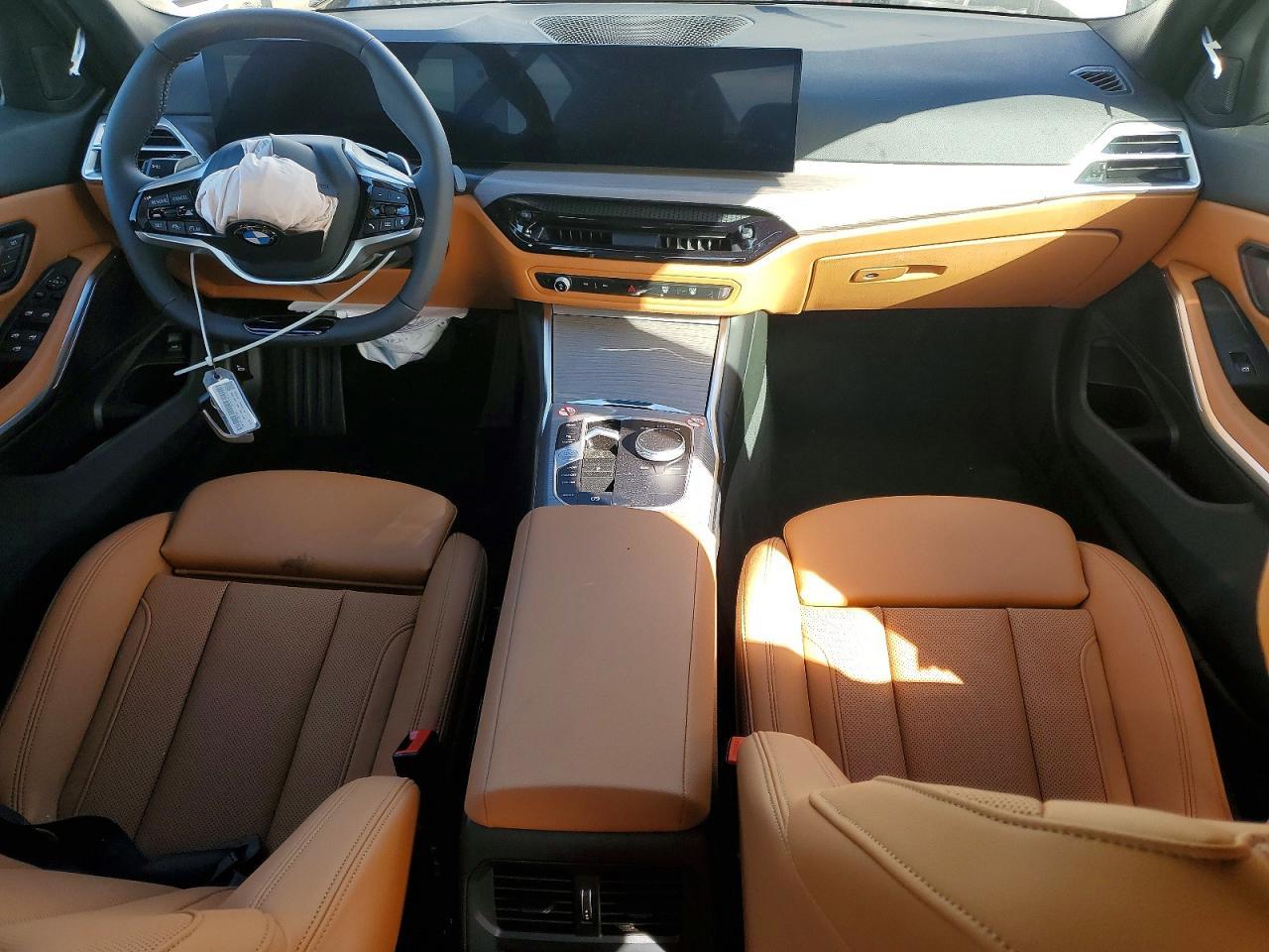 2026 BMW 330Xi - zdjęcie 8